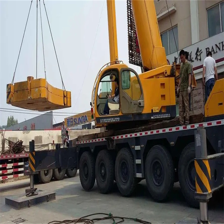 修文当地吊车出租|机器吊装|75吨|工厂搬迁服务